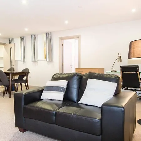 Goodenough College - Hotel 4*
