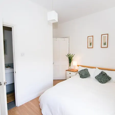 Bed & Breakfast Ros Mor Ealing
