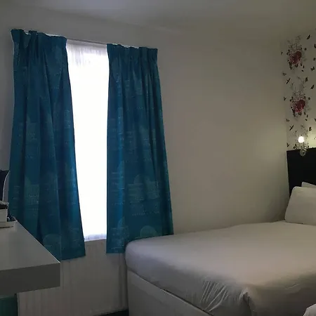 Clapham South Dudley Hotel London