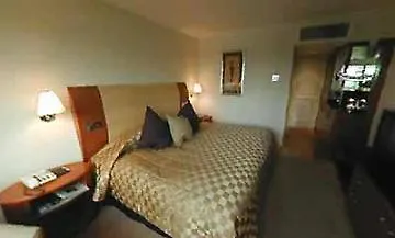 Swissotel The Howard Отель