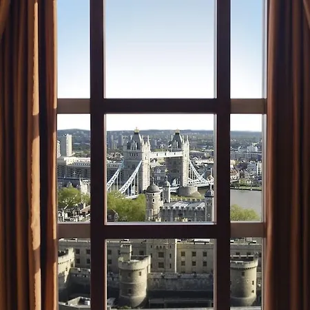 Leonardo Royal - Tower Of 4*