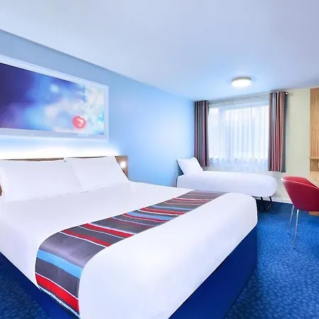 Travelodge Airport Szálloda