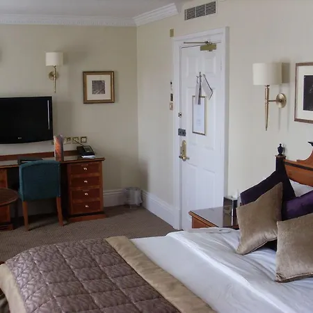 Hendon Hall Hotel 4*