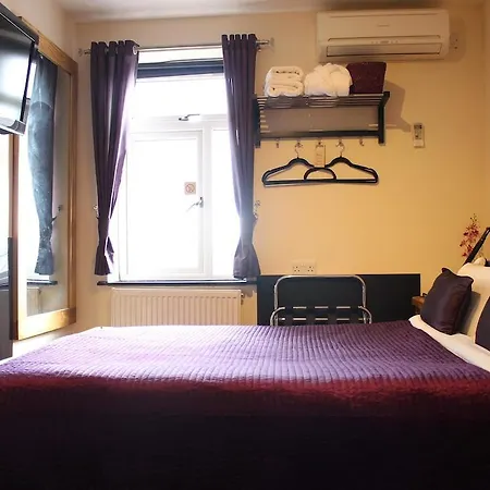 Avo Hotel 3*