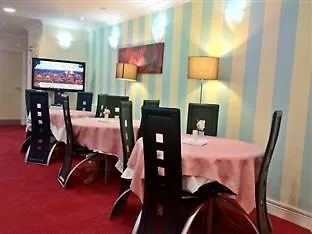 Otel View - Road Market 2*