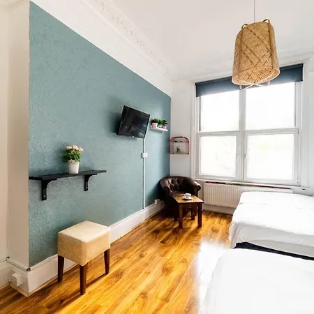 Hostel Book A Bed London