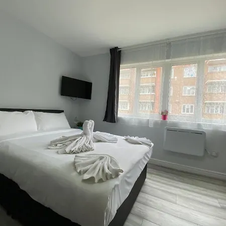 Guest house Comfortable - Cosy - Budget In Center 2*