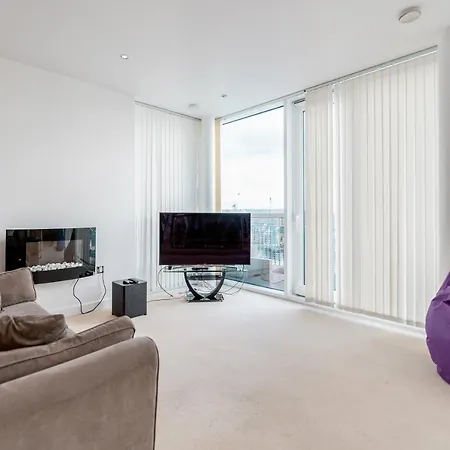 Apartment Premium Excel 3 & 2 Bedrooms London