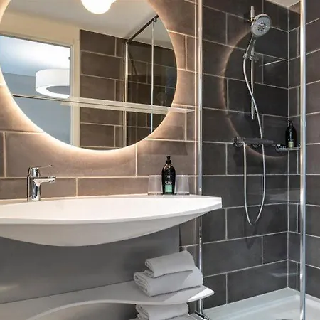 Adagio Stratford Londra