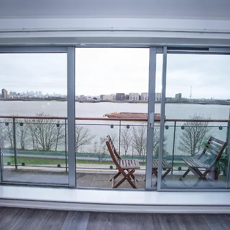 Apartment Dejays London