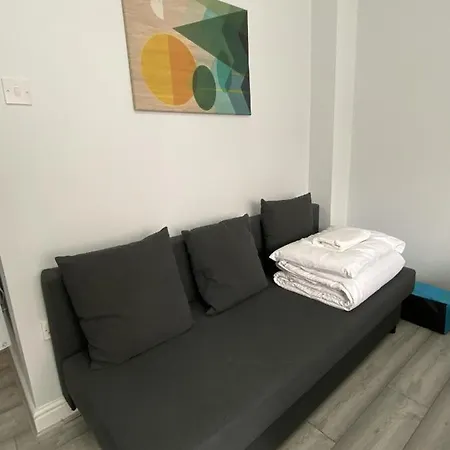 Comfortable - Cosy - Budget In Center 2*