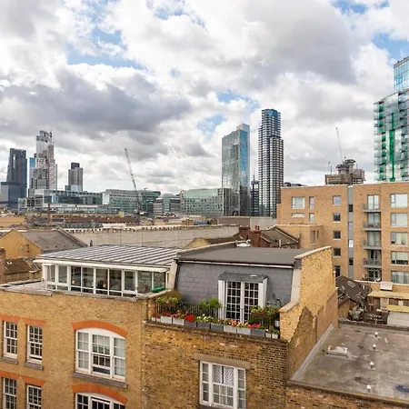 2 Bedroom Roof Terrace With Sauna Jakuzzi And Outdoor Cinema *