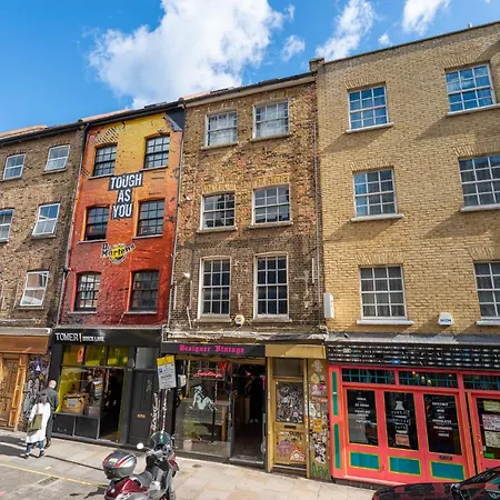 2 Bedroom Roof Terrace With Sauna Jakuzzi And Outdoor Cinema Apartment *