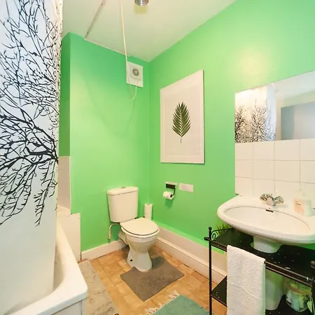 2 Bedroom Roof Terrace With Sauna Jakuzzi And Outdoor Cinema Apartment
