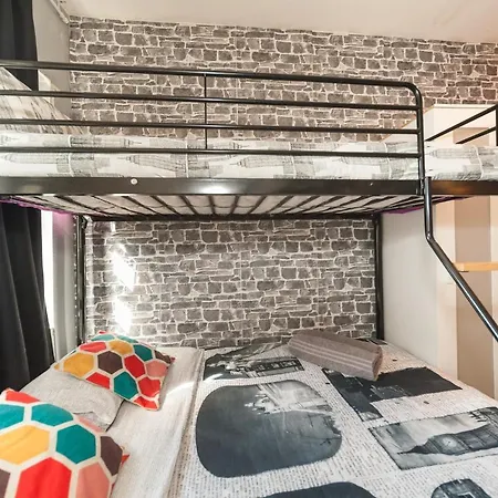 Apartment 2 Bedroom Roof Terrace With Sauna Jakuzzi And Outdoor Cinema London