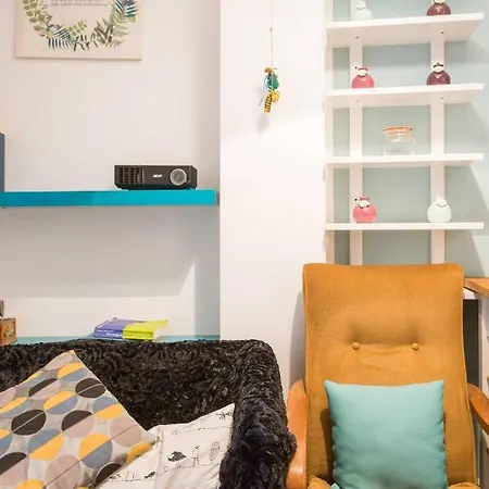 Apartment 2 Bedroom Roof Terrace With Sauna Jakuzzi And Outdoor Cinema