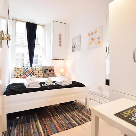 2 Bedroom Roof Terrace With Sauna Jakuzzi And Outdoor Cinema *
