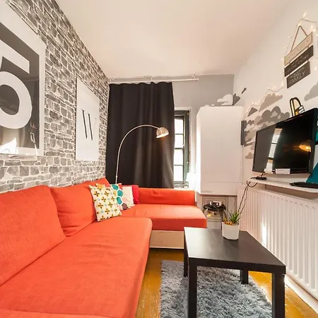 Apartment 2 Bedroom Roof Terrace With Sauna Jakuzzi And Outdoor Cinema