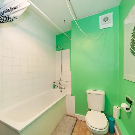 2 Bedroom Roof Terrace With Sauna Jakuzzi And Outdoor Cinema * London