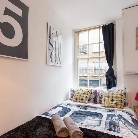 Apartment 2 Bedroom Roof Terrace With Sauna Jakuzzi And Outdoor Cinema *