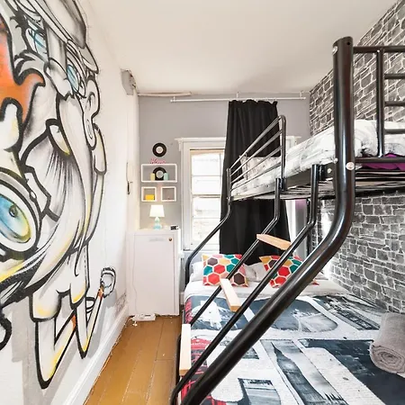 2 Bedroom Roof Terrace With Sauna Jakuzzi And Outdoor Cinema *
