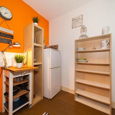 Apartment 2 Bedroom Roof Terrace With Sauna Jakuzzi And Outdoor Cinema