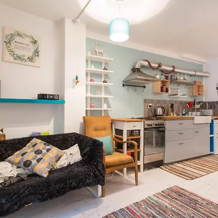 2 Bedroom Roof Terrace With Sauna Jakuzzi And Outdoor Cinema Apartment