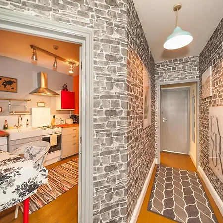 2 Bedroom Roof Terrace With Sauna Jakuzzi And Outdoor Cinema Apartment *