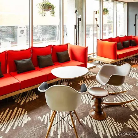 Hotel Ibis London Heathrow Airport 3*