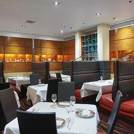 Hilton London Heathrow Airport Hotel 4*
