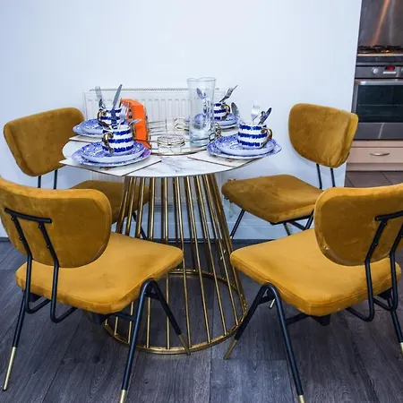 Dejays Apartment London