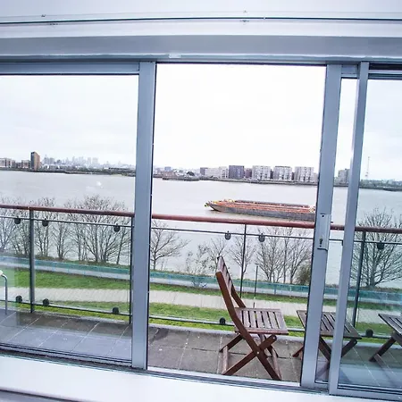 Dejays Apartment