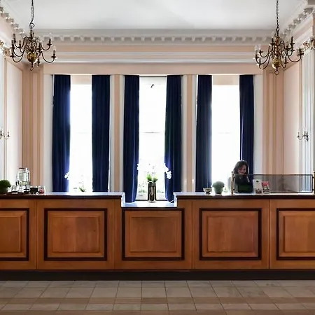 The Columbia Hotel 3*