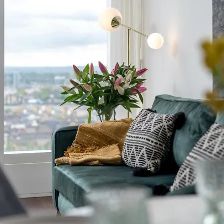Apartment Luxurious Spacious 2bed Skyline River Views By Canary Wharf London