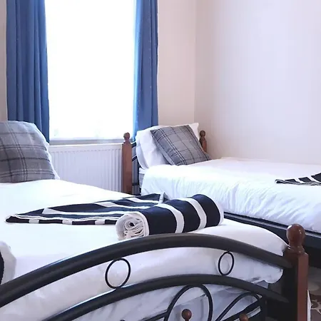 Stayeasy In Trendy Heart Of Bed & Breakfast