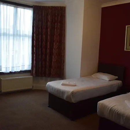Rossmore Hotel Ilford