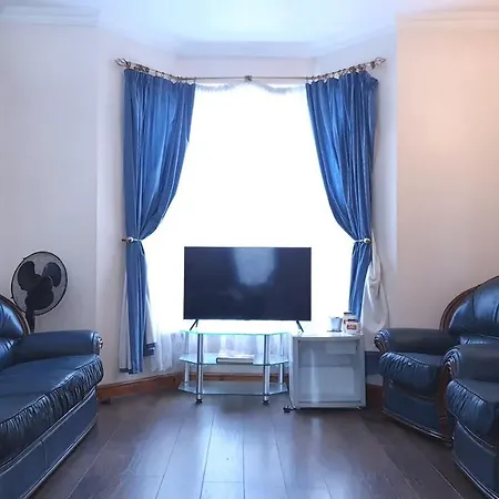 Stayeasy In Trendy Heart Of Bed & Breakfast *