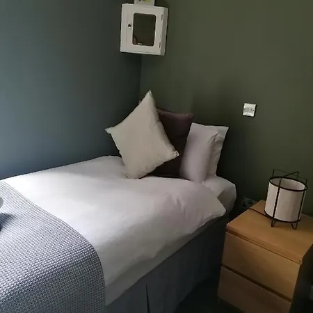 Old Ship Hackney 4*