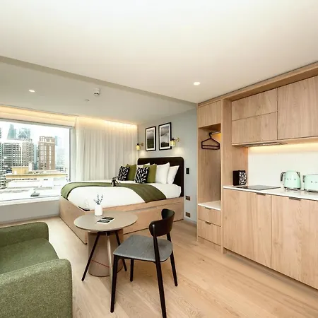 Wilde Aldgate Tower Bridge Londres