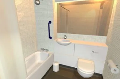 Travelodge Tower Bridge 3* 런던