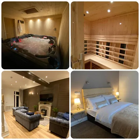 Luxury Sauna Jacuzzi Excel Canary Wharf Zone 2 *
