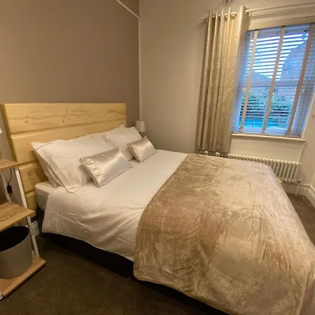 Villa Luxury Sauna Jacuzzi Excel Canary Wharf Zone 2 London
