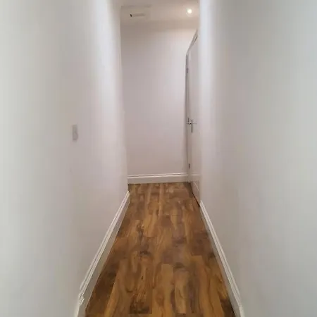 Beautiful In Lovely Flat *