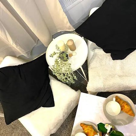 Cosy Flat In ベッド・アンド・ブレックファスト *
