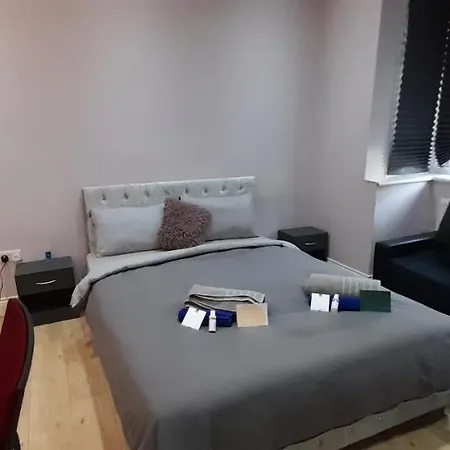 Comfy Fenia Homestay
