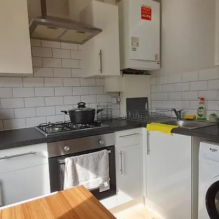 Comfy Fenia Homestay