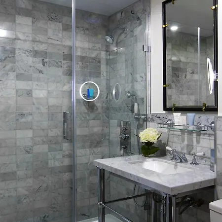 Hotel The Academy - Small Luxury Of The World 5*