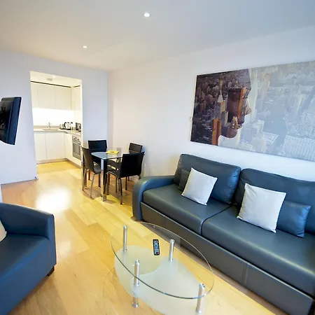Staycity London Heathrow 4*