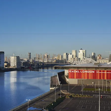 Doubletree By Hilton Excel Hotel London