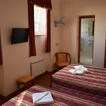 Hotel Leigham Court 2*